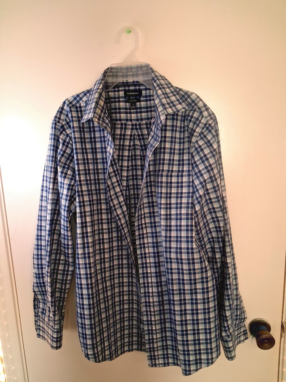 croft & barrow Blue and White Plaid Button-Down Shirt